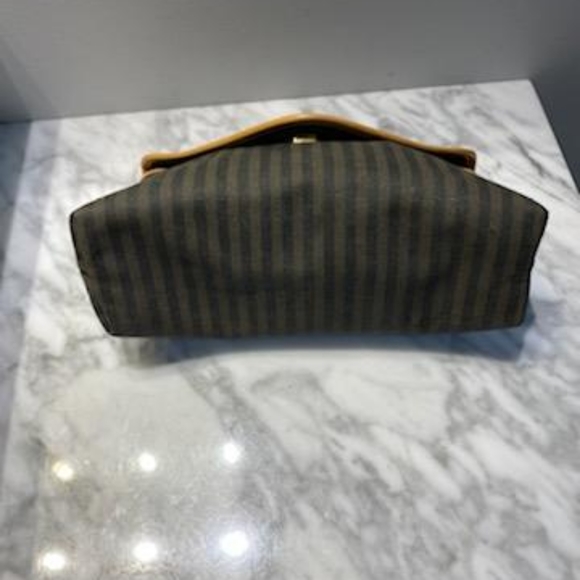Fendi clutch - Picture 6 of 9
